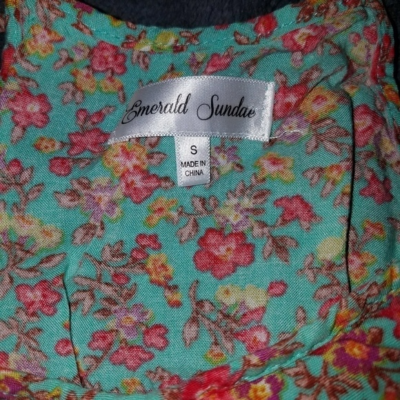 3 for $10 (on all items $10 or less in closet) Juniors Size Small Summer Dress. - Picture 2 of 2